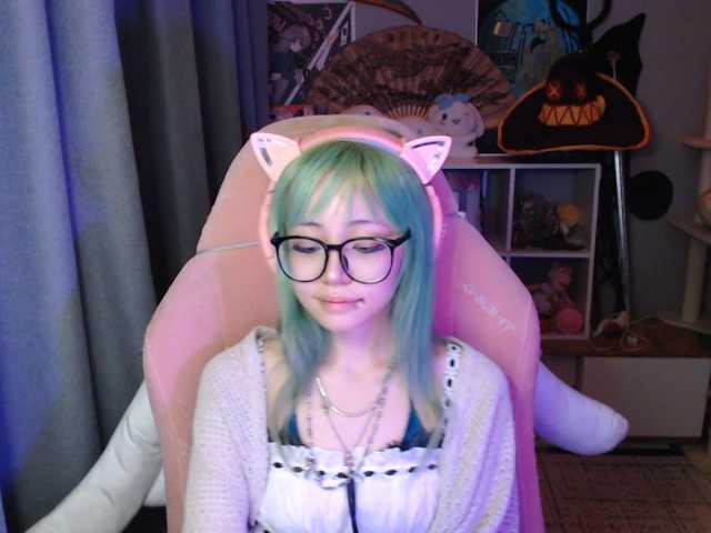 GertieCoach live cam on BongaCams