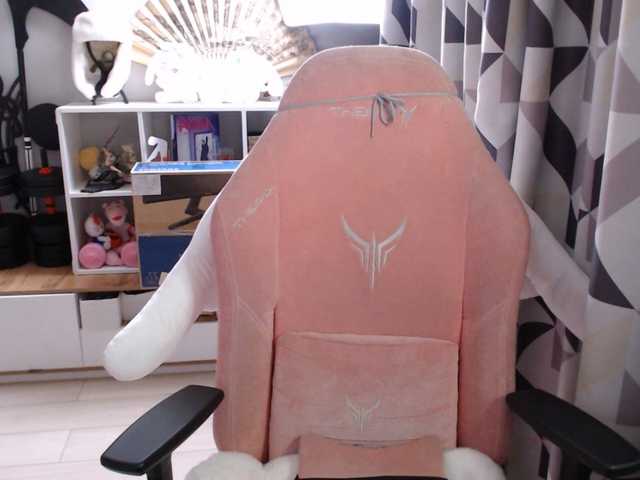 GertieCoach live cam on BongaCams