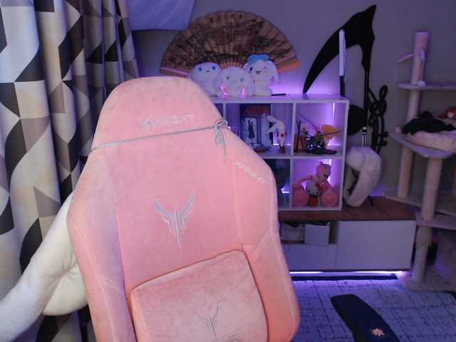 GertieCoach live cam on BongaCams