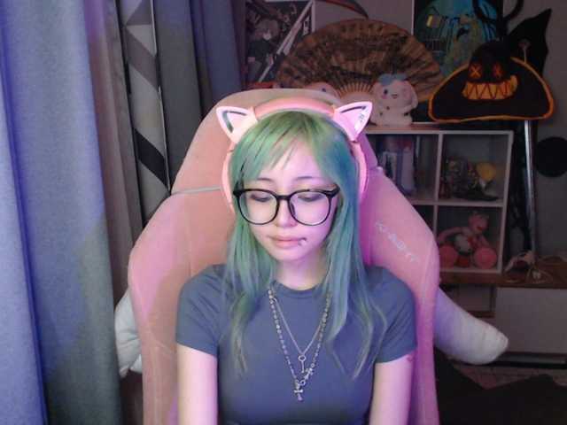 GertieCoach live cam on BongaCams