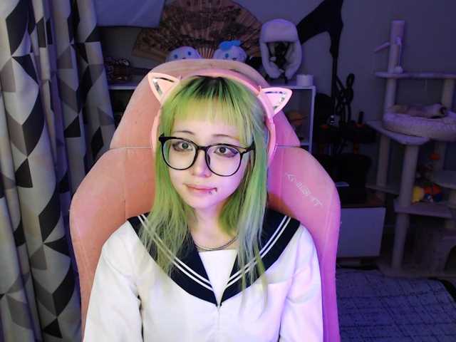 GertieCoach live cam on BongaCams