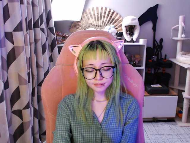GertieCoach live cam on BongaCams