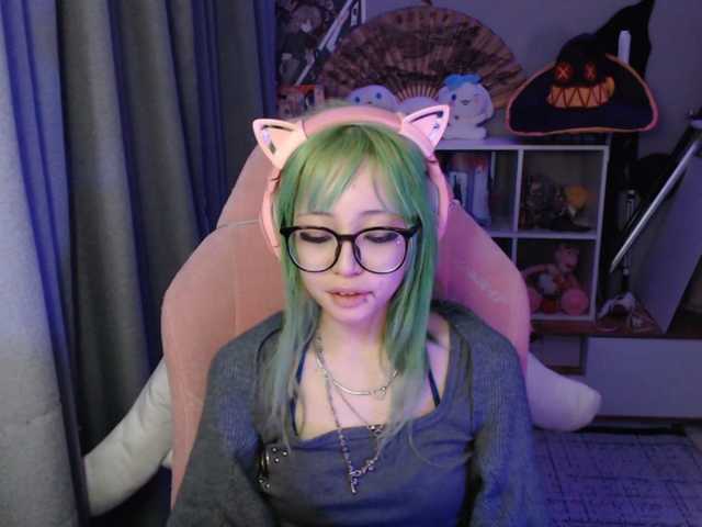 GertieCoach live cam on BongaCams
