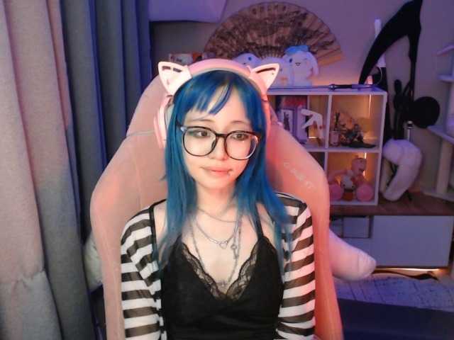 GertieCoach live cam on BongaCams