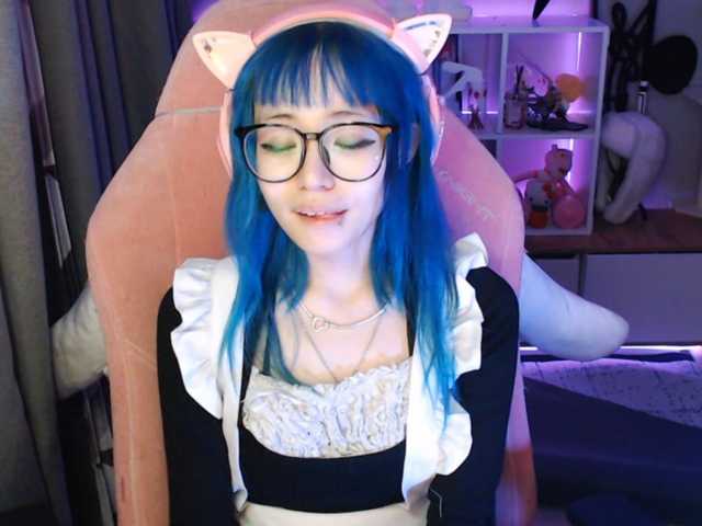 GertieCoach live cam on BongaCams