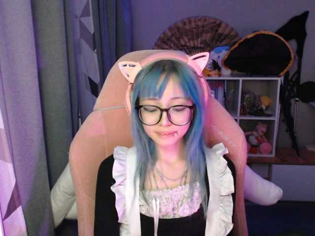 GertieCoach live cam on BongaCams