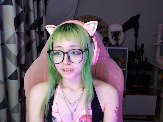 GertieCoach live cam on BongaCams