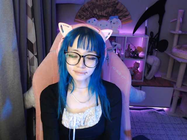 GertieCoach live cam on BongaCams