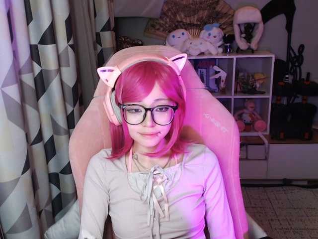 GertieCoach live cam on BongaCams