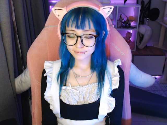 GertieCoach live cam on BongaCams