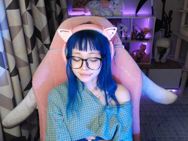 GertieCoach live cam on BongaCams
