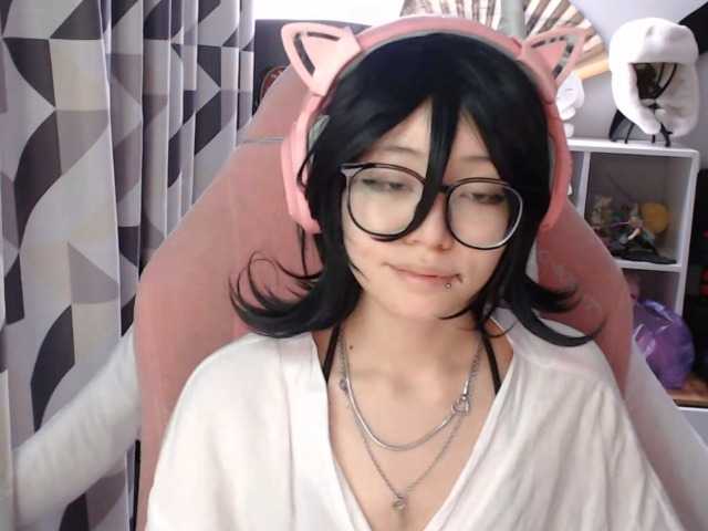 GertieCoach live cam on BongaCams