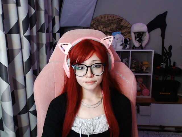 GertieCoach live cam on BongaCams