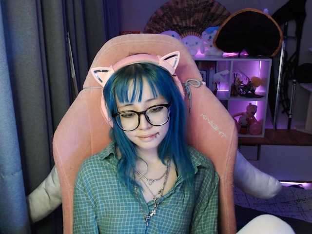 GertieCoach live cam on BongaCams