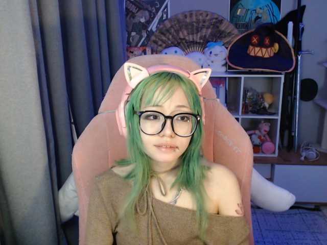 GertieCoach live cam on BongaCams
