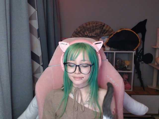 GertieCoach live cam on BongaCams