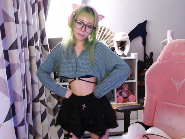 GertieCoach live cam on BongaCams