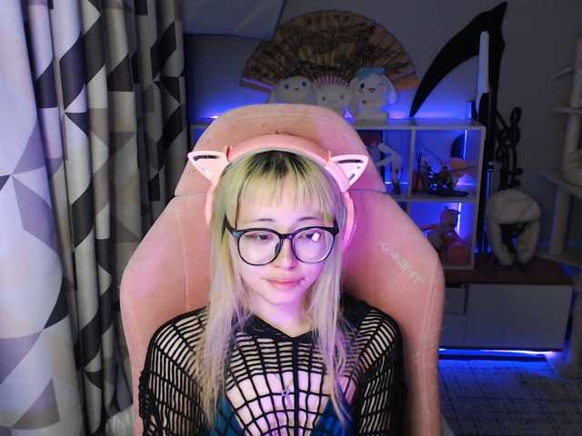 GertieCoach live cam on BongaCams