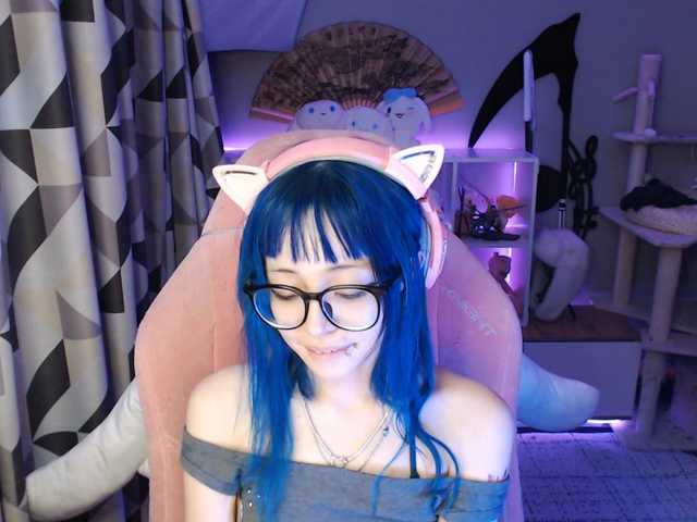GertieCoach live cam on BongaCams