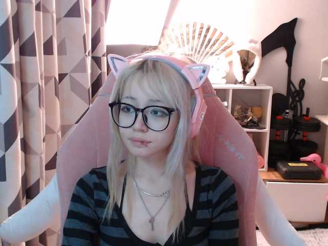 GertieCoach live cam on BongaCams