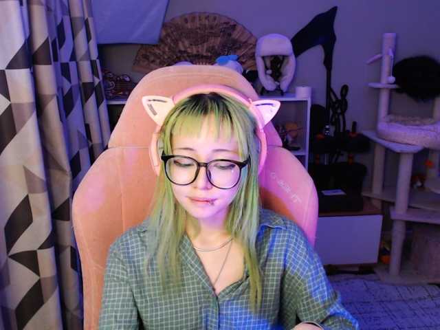GertieCoach live cam on BongaCams
