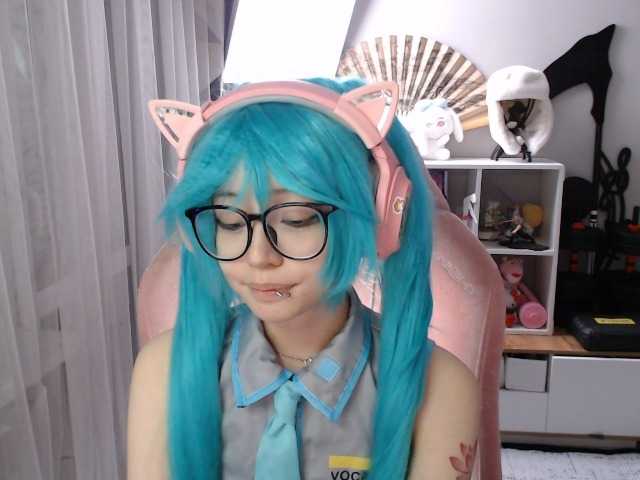 GertieCoach live cam on BongaCams