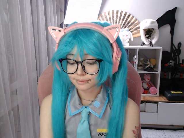 GertieCoach live cam on BongaCams