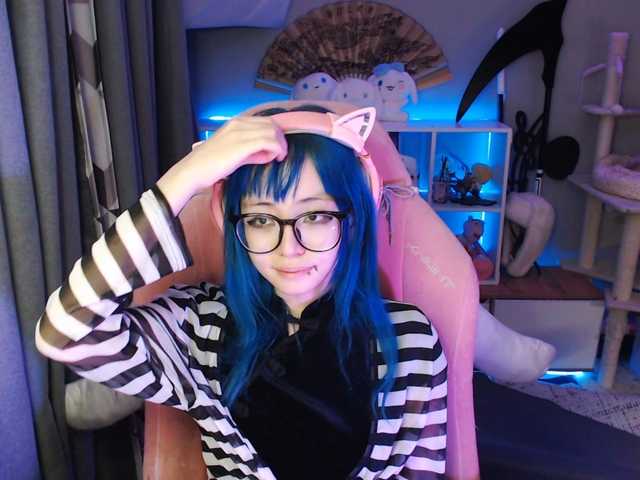 GertieCoach live cam on BongaCams