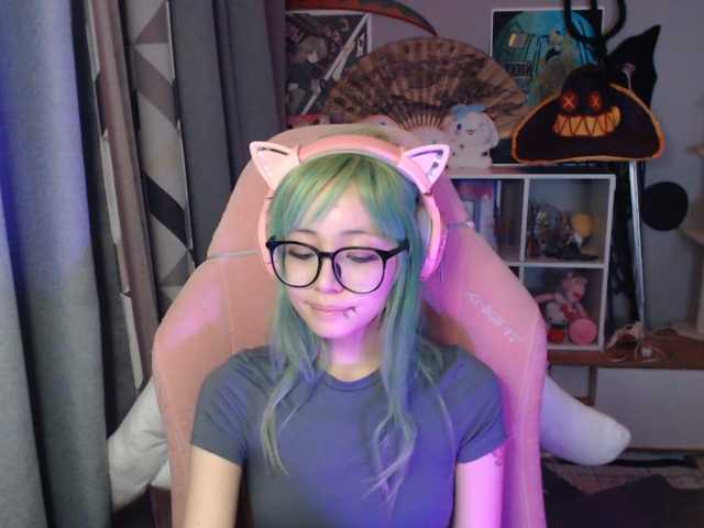 GertieCoach live cam on BongaCams