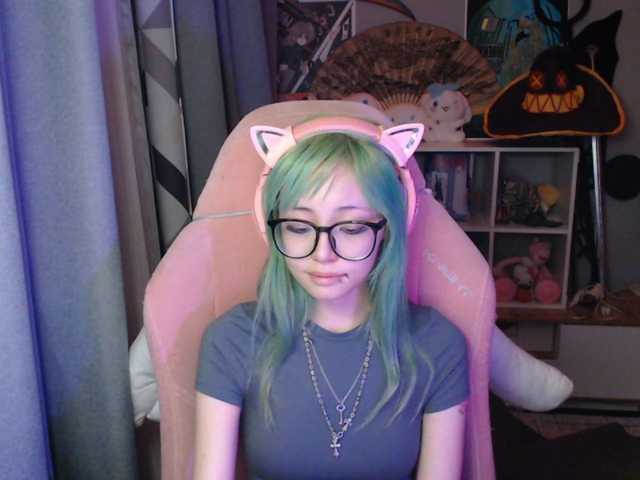 GertieCoach live cam on BongaCams
