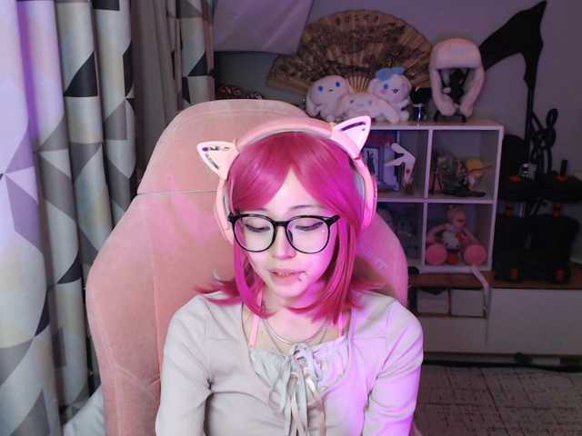GertieCoach live cam on BongaCams