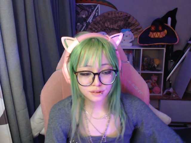 GertieCoach live cam on BongaCams