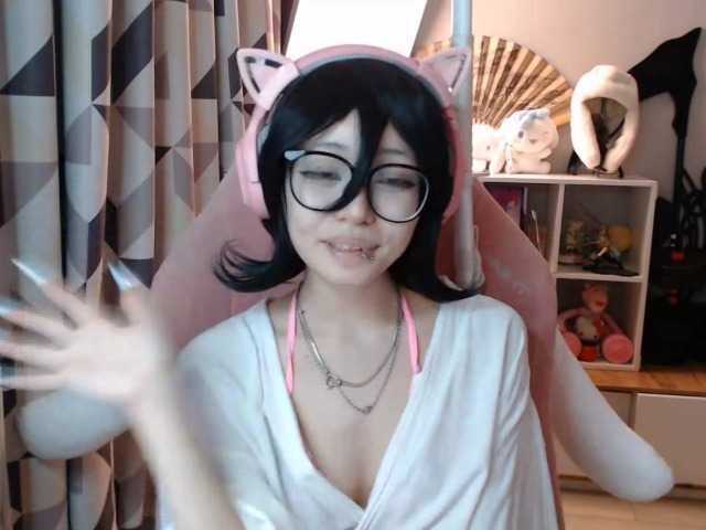 GertieCoach live cam on BongaCams