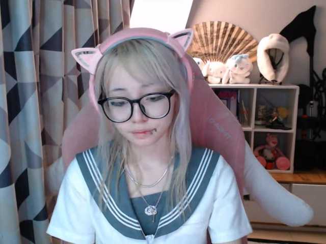 GertieCoach live cam on BongaCams