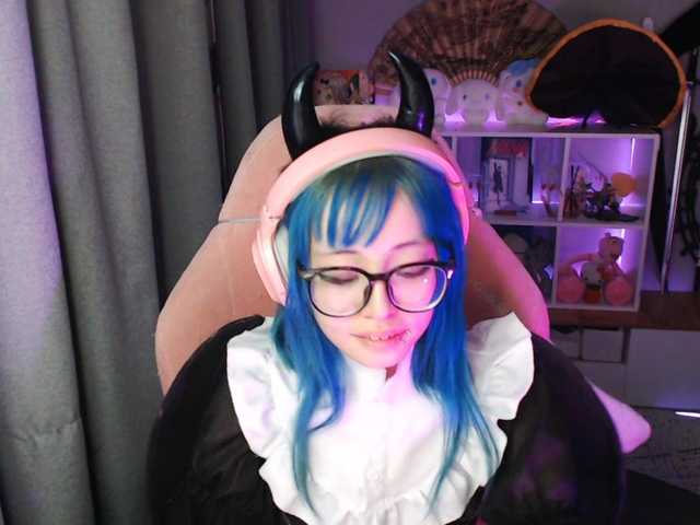 GertieCoach live cam on BongaCams