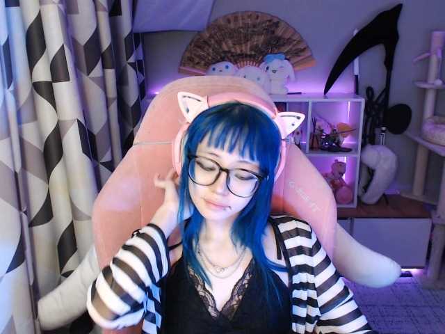 GertieCoach live cam on BongaCams