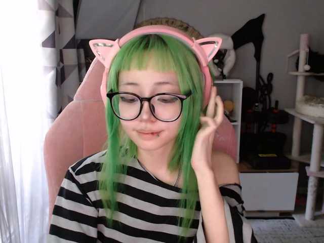 GertieCoach live cam on BongaCams