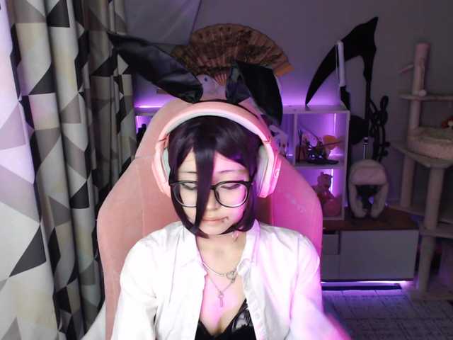 GertieCoach live cam on BongaCams