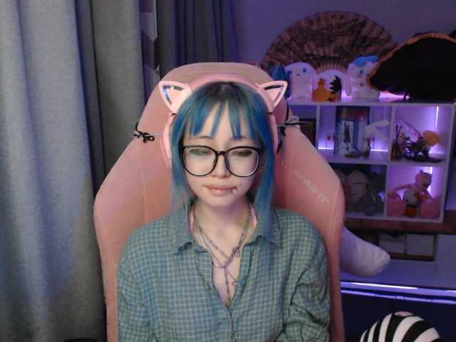 GertieCoach live cam on BongaCams