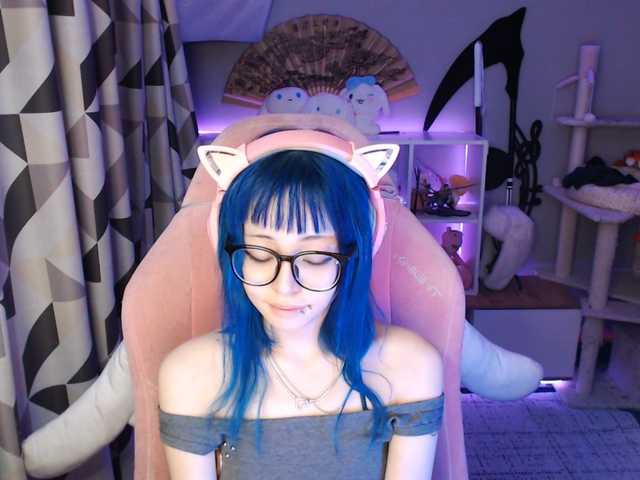 GertieCoach live cam on BongaCams