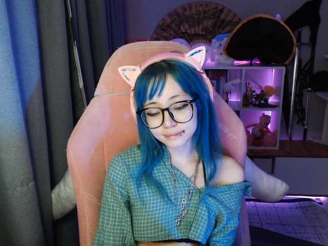 GertieCoach live cam on BongaCams