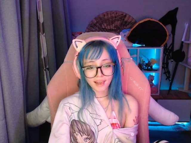 GertieCoach live cam on BongaCams