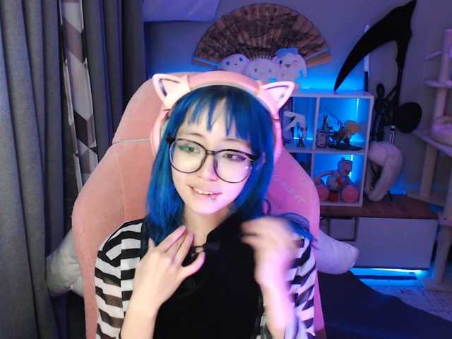 GertieCoach live cam on BongaCams