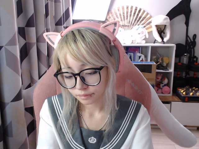 GertieCoach live cam on BongaCams
