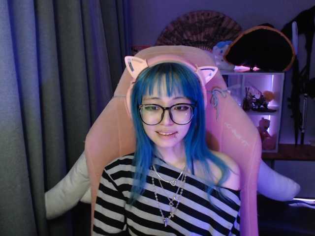 GertieCoach live cam on BongaCams