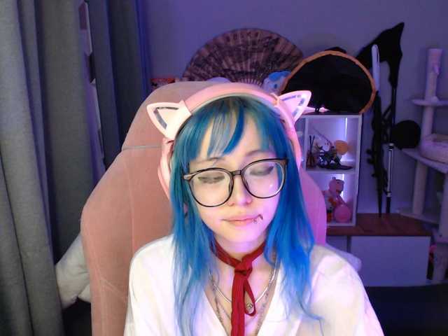 GertieCoach live cam on BongaCams
