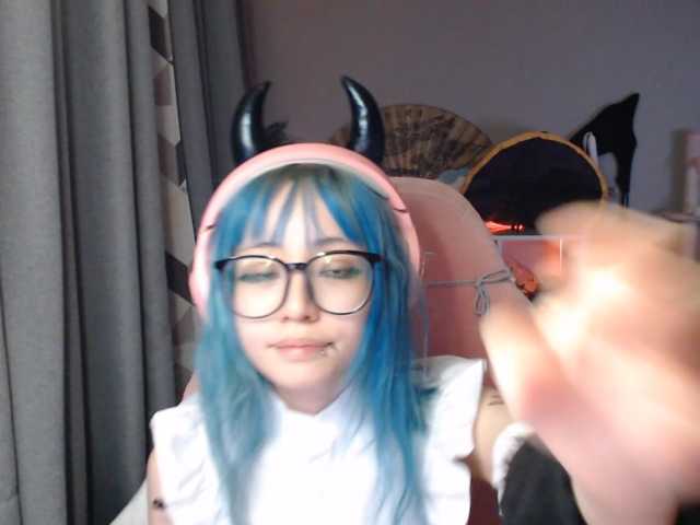 GertieCoach live cam on BongaCams