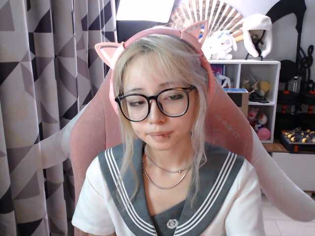 GertieCoach live cam on BongaCams