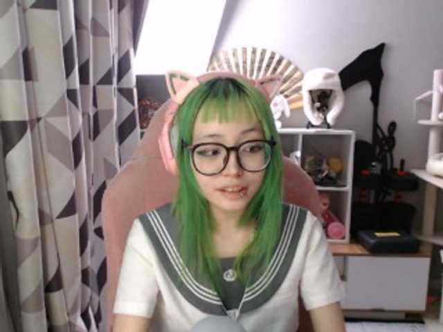 GertieCoach live webcam show