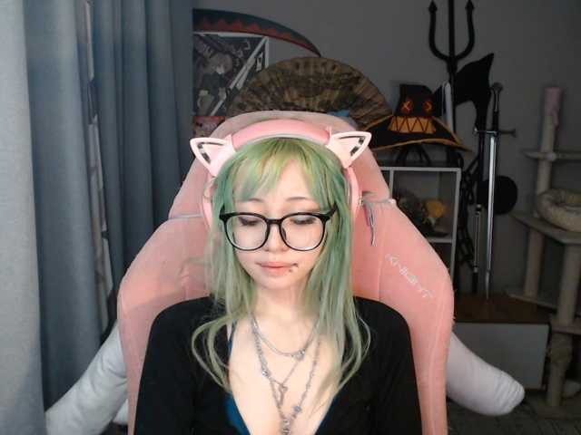 GertieCoach live cam on BongaCams